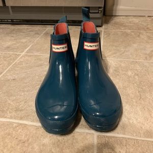teal chelsea boots